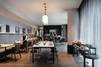 Melbourne Marriott Hotel Docklands - breakfast