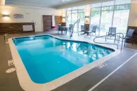 Fairfield Inn & Suites Cambridge - Pools