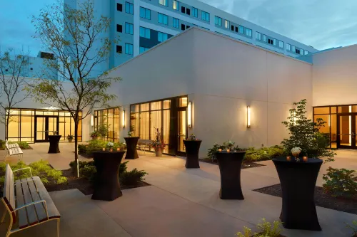 Marriott Columbus OSU - Boutique