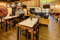 Delta Hotels Saint John - ที่มีบาร์