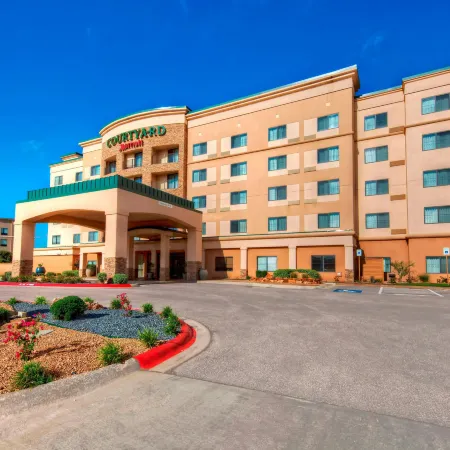 Courtyard Midland