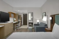 Home2 Suites by Hilton Hattiesburg - parking