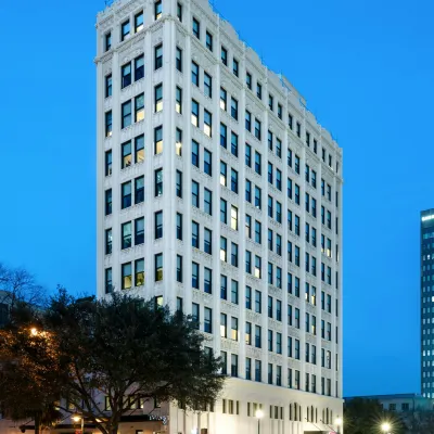 Moxy Columbia Downtown Các khách sạn gần Nhà hát Town