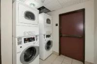 Red Roof Inn & Suites Newnan - Wifi
