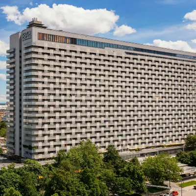 Four Points by Sheraton Munich Arabellapark Hotels near Bogenhausen