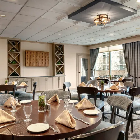 DoubleTree by Hilton McLean Tysons