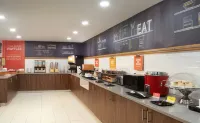 亞特蘭大-紹斯萊克歡朋飯店 - 早餐