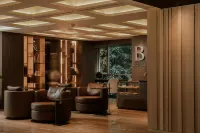 Binn Hotel - Parkering
