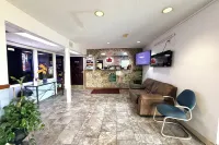 Extended Stay Inn & Suites Marion I-57 - ที่มีที่จอดรถ