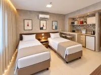 Garvey Park Hotel - piscina