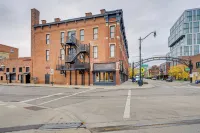 Parking, Walk to Convention Center, Secured Entry - Condos