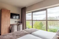 Hotel Wander - Parking