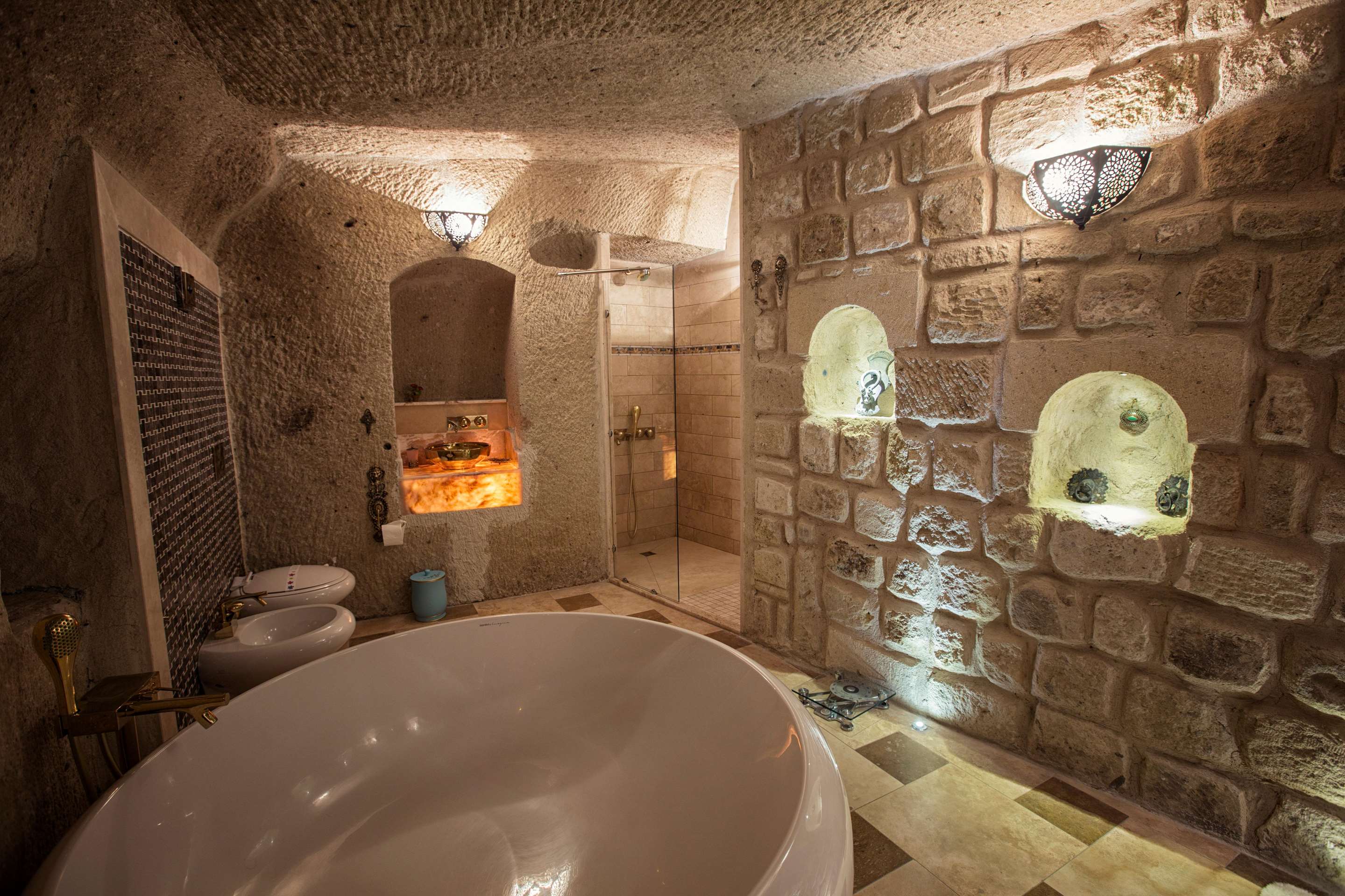 Elika Cave Suites