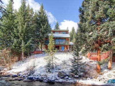 Rapids Retreat