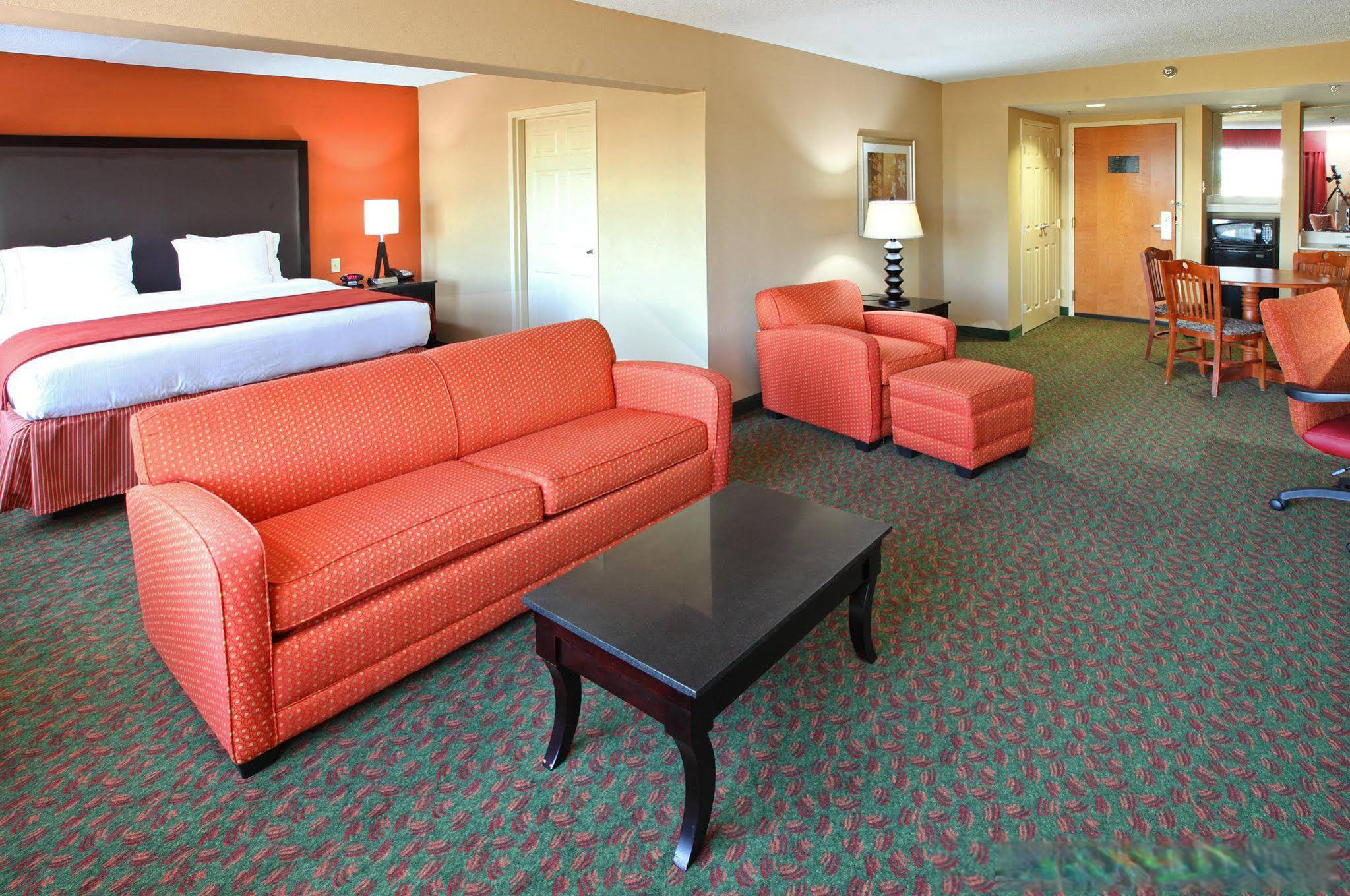 Holiday Inn Express Tyler South, an Ihg Hotel