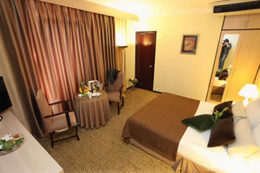 Gunes Hotel Merter