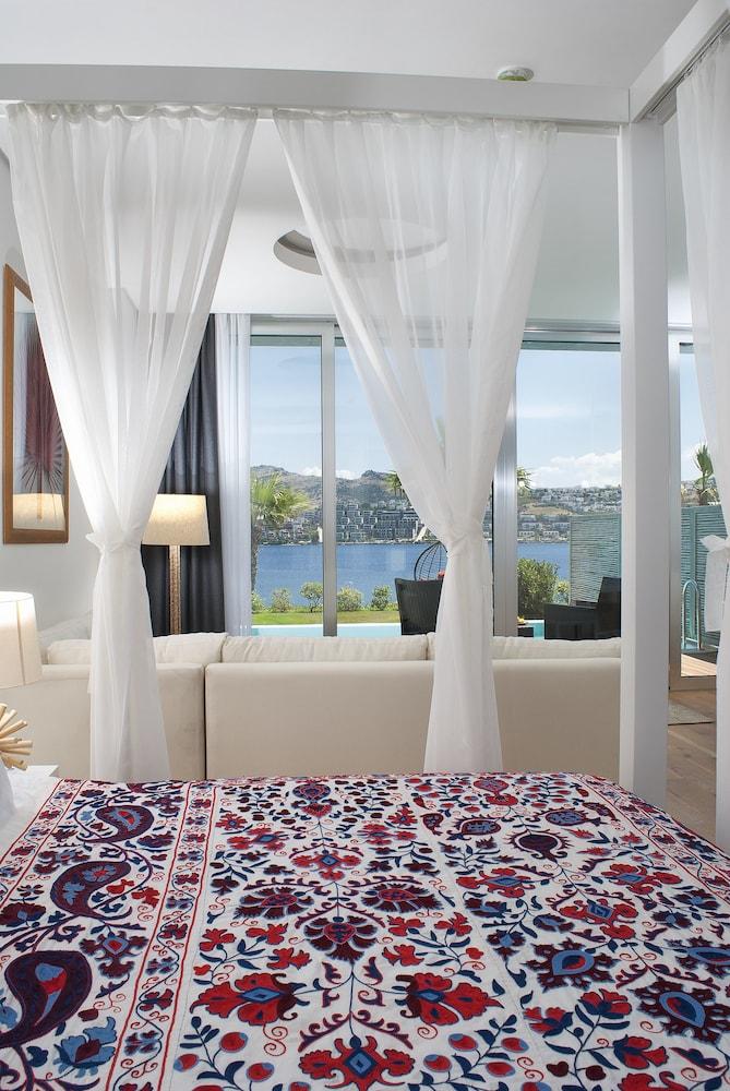 Cape Bodrum Luxury Hotel & Beach