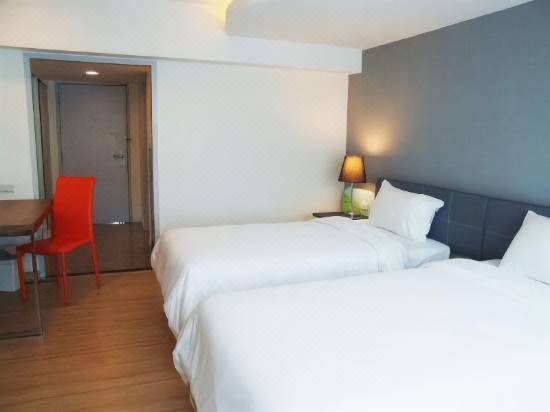 Grand Tower Inn Sathorn Hotel Reviews For 3 Star Hotels In Bangkok Trip Com Grand Tower Inn Sathorn Hotel Reviews For 3 Star Hotels In Bangkok Trip Com