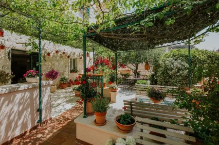 Heritage Hotel Park Hvar Отели в г. Хвар