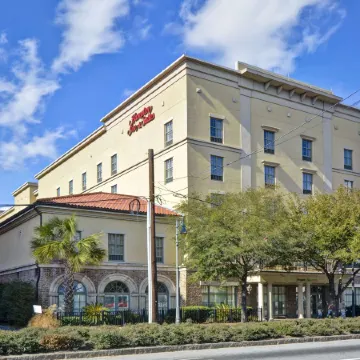 Hampton Inn & Suites Savannah Historic District
