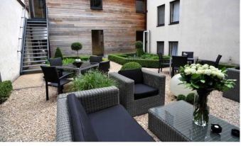 Flanders Hotel