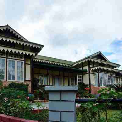Cafe Shillong Bed and Breakfast Hotel Exterior