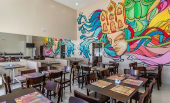 Holiday Inn Express Maceio Ponta Verde - Housity