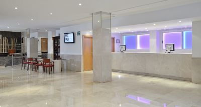 Front Desk Sol Pelicanos Ocas Photo