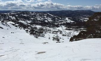 Carinya Village Jindabyne