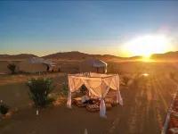 Saharian Luxury Camp Hotel di Tisserdmine