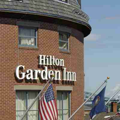 Hilton Garden Inn Portsmouth Downtown Hotel Exterior