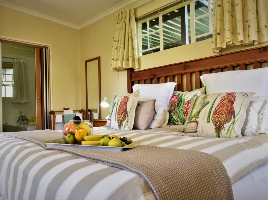 Lemon Thorn Cottage For 2 People With Wonderful Private Terrace In Garden! - Krugersdorp