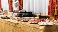 Cityhotel Goldener Adler B&B Hotels in Klausen