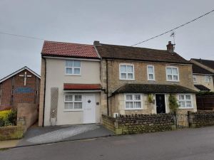 Outstanding, Modern 1-Bed House in Chippenham