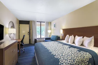 Days Inn by Wyndham Newark Wilmington