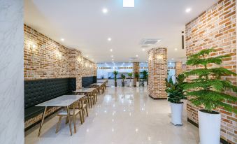 AYANA Hotel & Resort