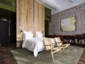 Stamba Hotel