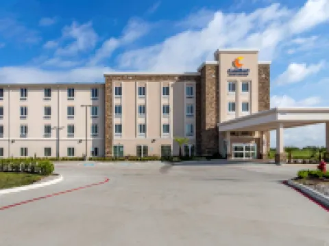 Comfort Inn & Suites Hotels in Waller County