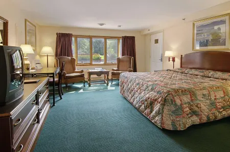 Howard Johnson by Wyndham Williamstown Отели в г. Адамс