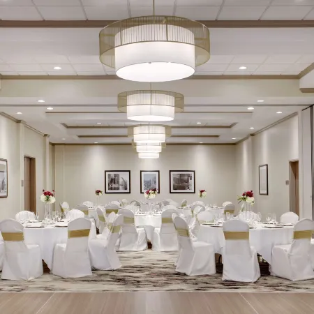 Doubletree by Hilton Chicago Midway Airport