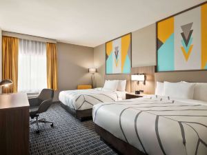 La Quinta Inn & Suites by Wyndham Richmond-Sugarland