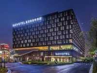 Novotel Shanghai Hongqiao Готелі в районі Район Чаннін