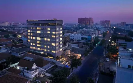 ARTOTEL Gajahmada Semarang