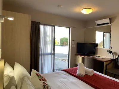 Bella Vista Motel Oamaru Hotels near Steampunk HQ