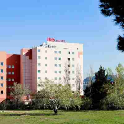 Ibis Marseille Provence Aeroport Hotel Exterior