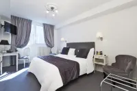 Kyriad Saumur Centre Отели в г. Дистре