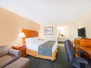 Ramada by Wyndham Flagstaff East