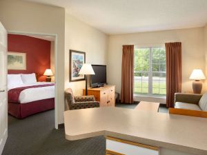 Baymont by Wyndham Wichita East