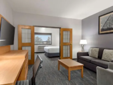 萊斯布里奇蔚景溫德姆酒店 萊斯布里奇酒店