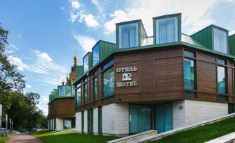 New Peterhof Hotel